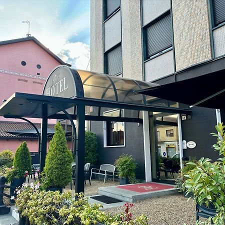 Hotel La Pace San Mauro Torinese Exterior foto